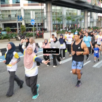 Runner Photo 4534669