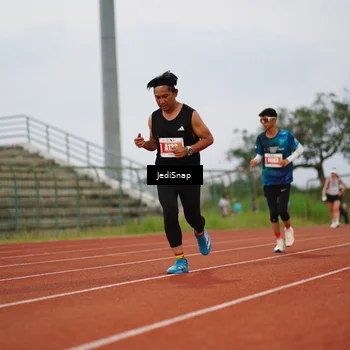 Runner Photo 4534673