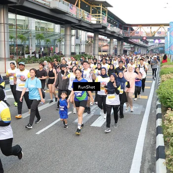 Runner Photo 4534739