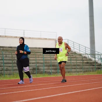 Runner Photo 4534884