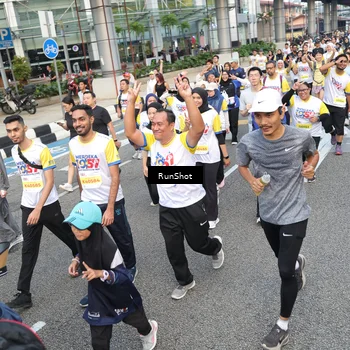 Runner Photo 4535105