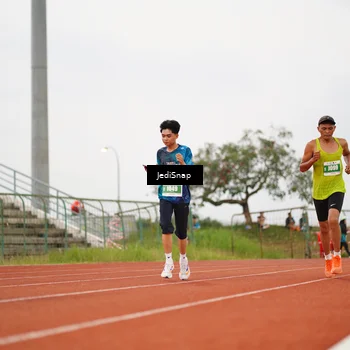 Runner Photo 4535120