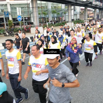 Runner Photo 4535134