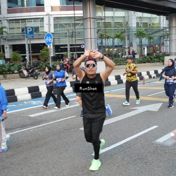 Runner Photo 4535153