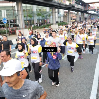 Runner Photo 4535158