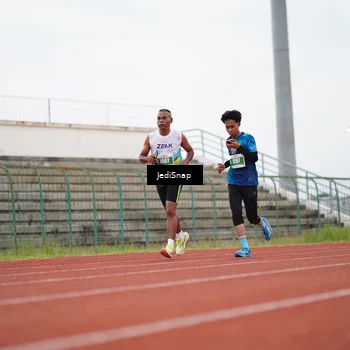 Runner Photo 4535211