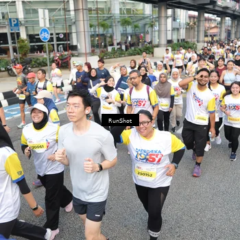 Runner Photo 4535252