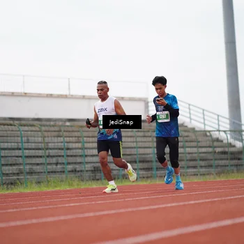Runner Photo 4535255