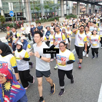 Runner Photo 4535280
