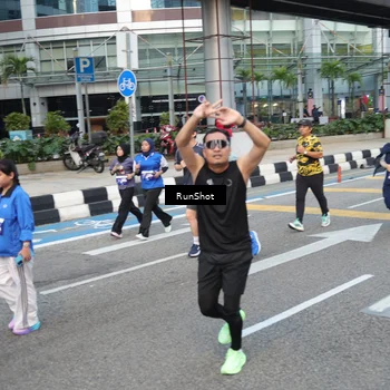Runner Photo 4535324