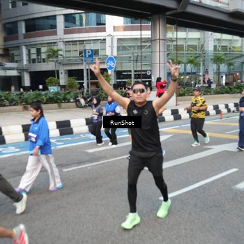 Runner Photo 4535374