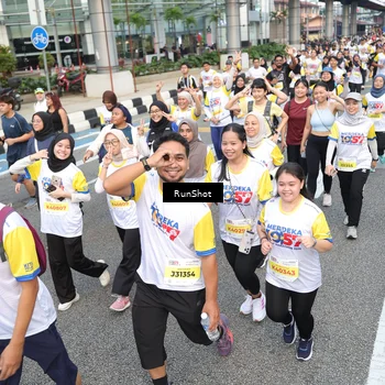 Runner Photo 4535443
