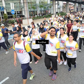 Runner Photo 4535445
