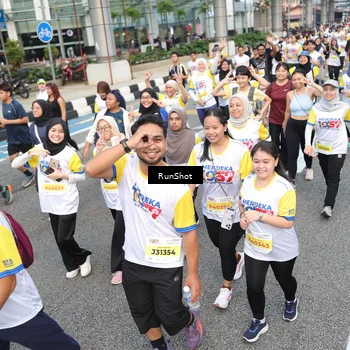 Runner Photo 4535473