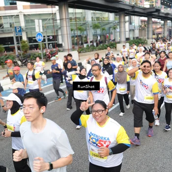 Runner Photo 4535479