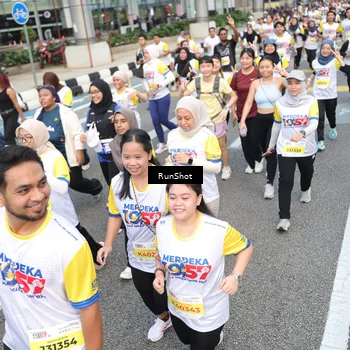 Runner Photo 4535491