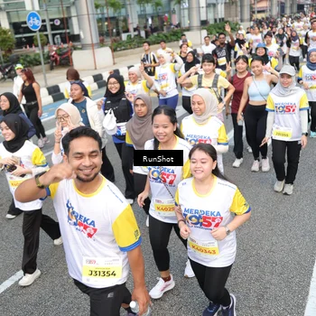 Runner Photo 4535499