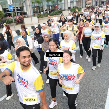 Runner Photo 4535546