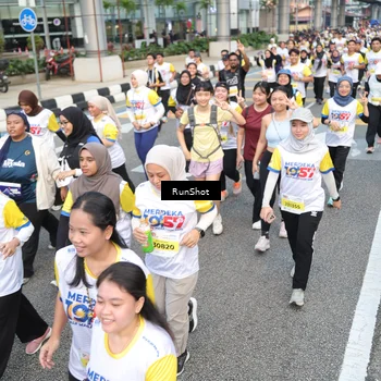 Runner Photo 4535642