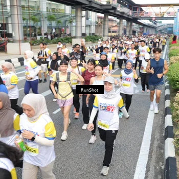 Runner Photo 4535650