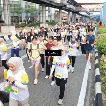 Runner Photo 4535719