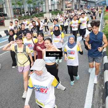 Runner Photo 4535802