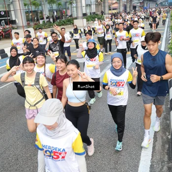 Runner Photo 4535818