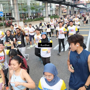 Runner Photo 4535887