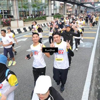 Runner Photo 4535975