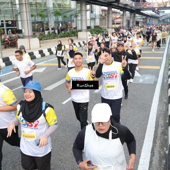 Runner Photo 4535993