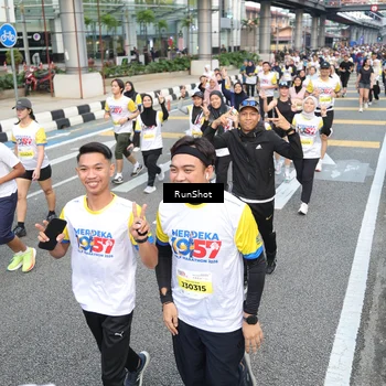 Runner Photo 4536005