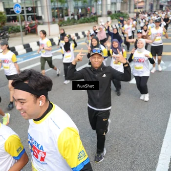 Runner Photo 4536052