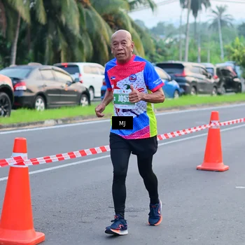 Runner Photo 4536071