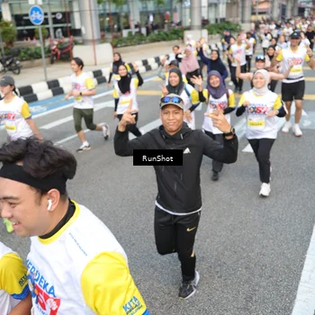 Runner Photo 4536085