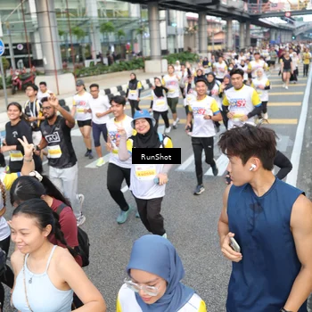 Runner Photo 4536097
