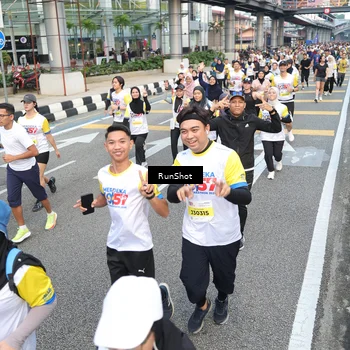 Runner Photo 4536105
