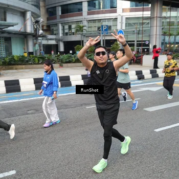 Runner Photo 4536106
