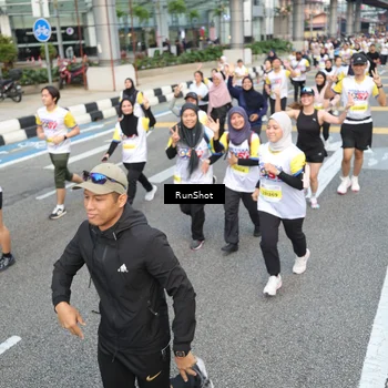 Runner Photo 4536111