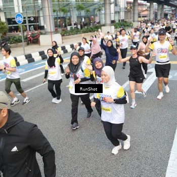 Runner Photo 4536136