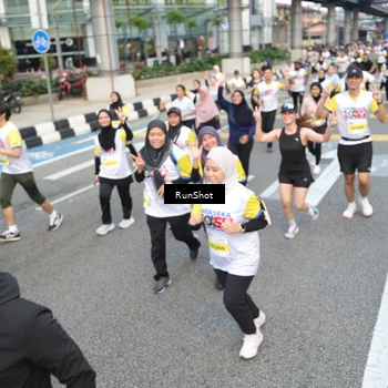 Runner Photo 4536144
