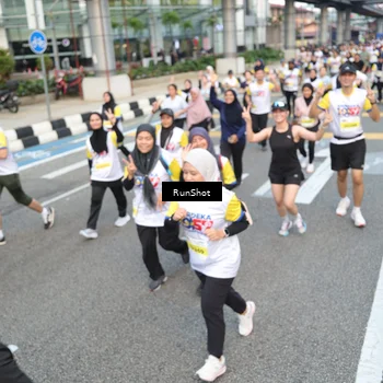 Runner Photo 4536168