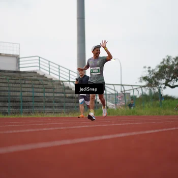Runner Photo 4536317