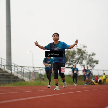 Runner Photo 4536348
