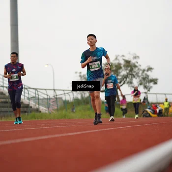 Runner Photo 4536372