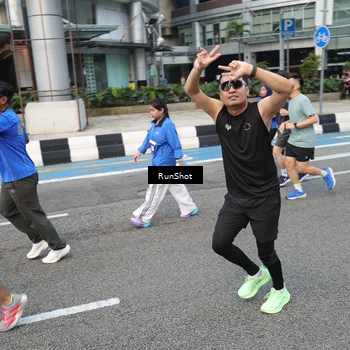 Runner Photo 4536383