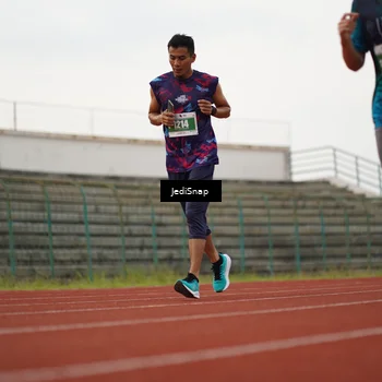 Runner Photo 4536384