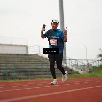 Runner Photo 4536393