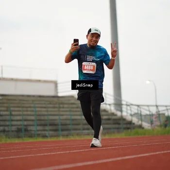 Runner Photo 4536405
