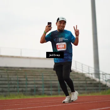 Runner Photo 4536410