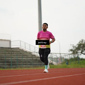 Runner Photo 4536444